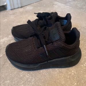 Adidas kids shoes size 8c.